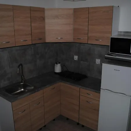 Nad Morzem, Laba Kolo Jaroslawca,